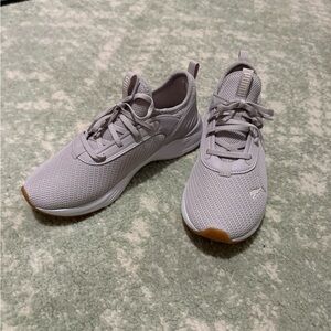 PUMA Women's Grayish/ lavender Athletic Shoes